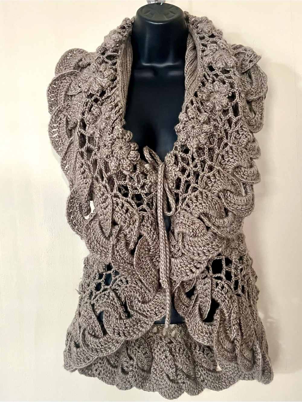 Y2k wool blend sleeveless cardigan sweater S ruffle taupe coquette chunky boho